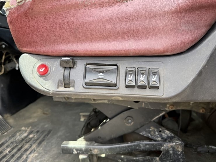 2018-western-star-4900-image-28
