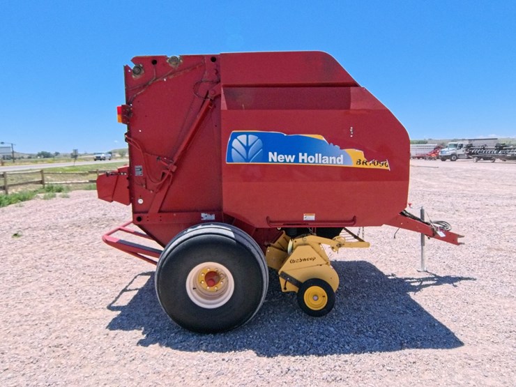 2011-new-holland-br7090-image-6