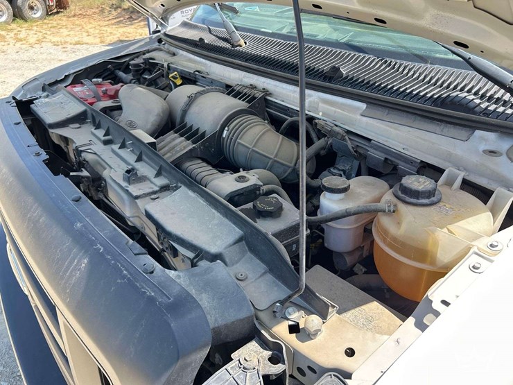 2009-ford-e150-image-7