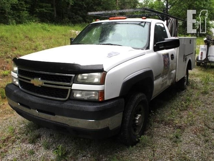 2007-chevrolet-silverado-2500hd-image-1