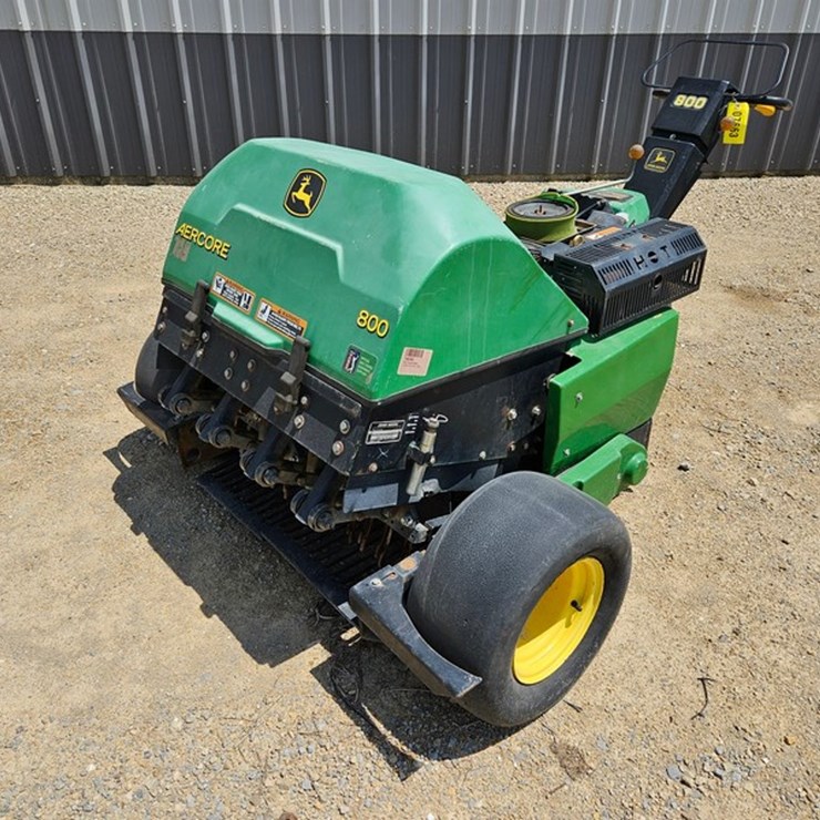 JOHN DEERE 800