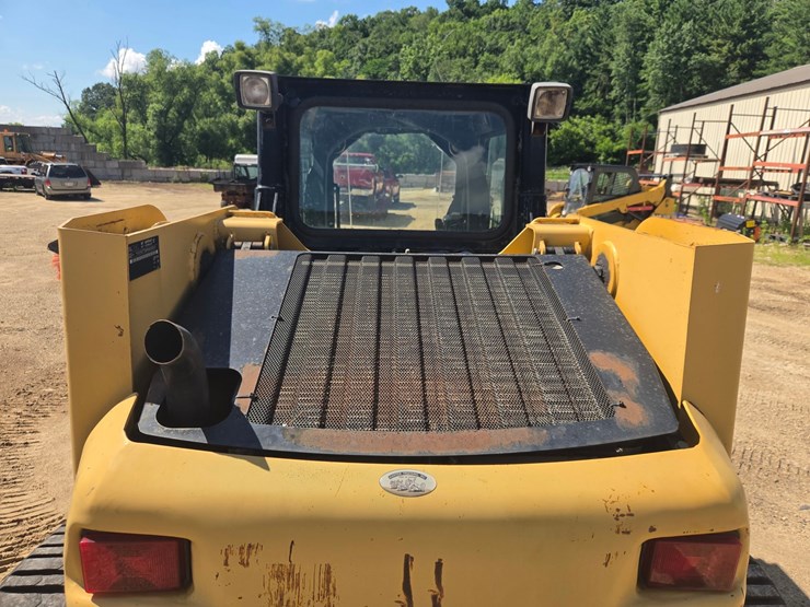 caterpillar-277b-image-20