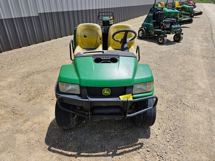 2011-john-deere-gator-image-8