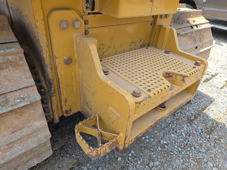 caterpillar-d6-image-30
