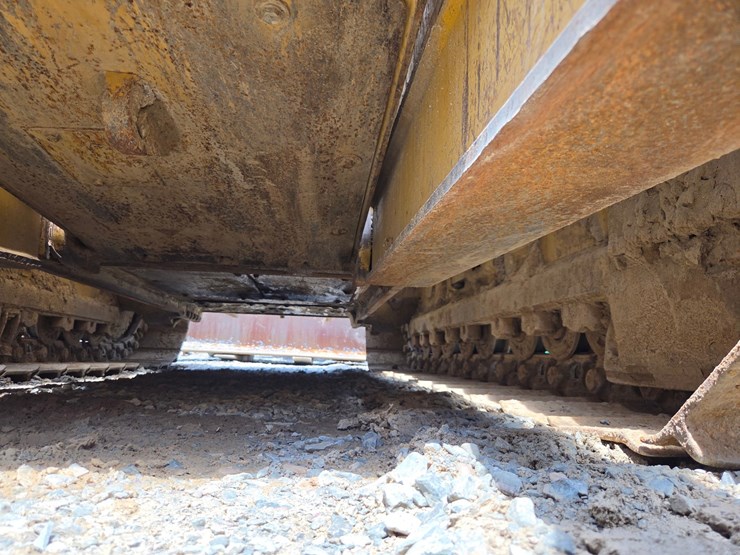 caterpillar-d6-image-35