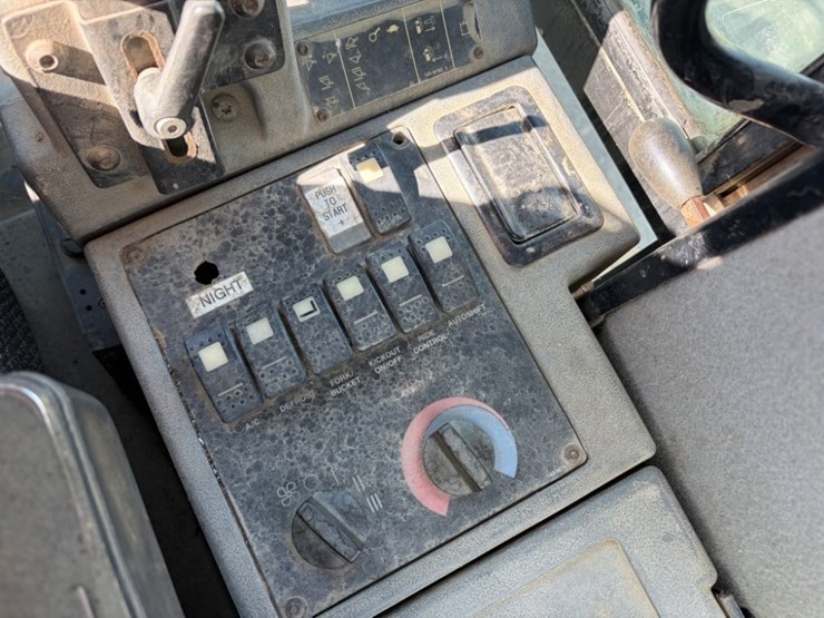 1999-caterpillar-it28g-image-34