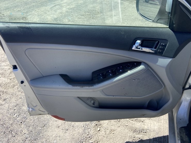 2012-kia-optima-ex-sedan-image-22