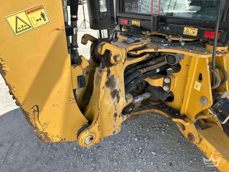 2014-caterpillar-430f-image-31