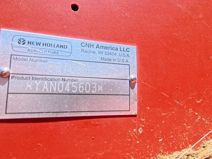 2011-new-holland-br7090-image-83