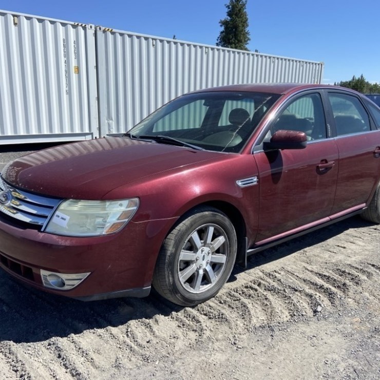 2008 Ford Taurus SEL Sedan