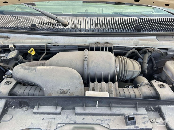 2009-ford-e150-image-8