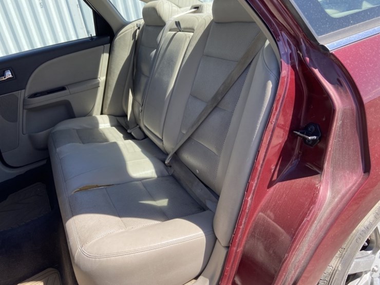 2008-ford-taurus-sel-sedan-image-26