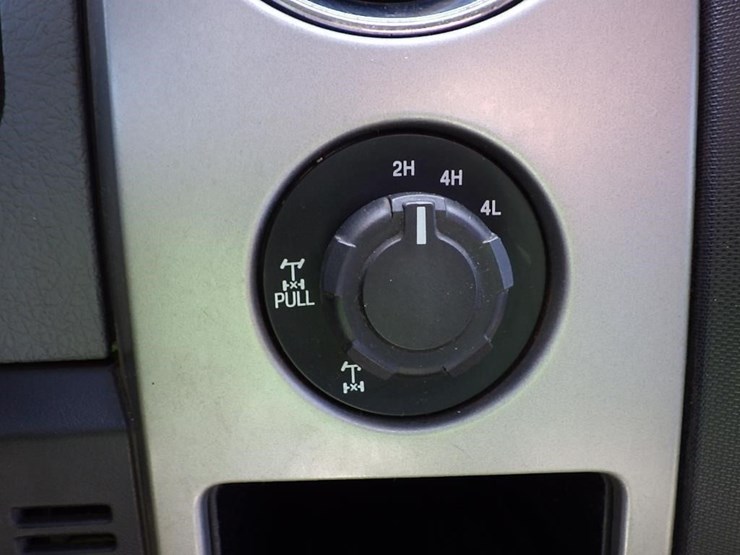 2012-ford-f150-image-28