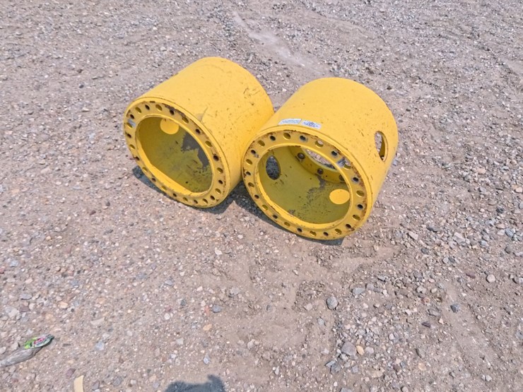 #1084-•-set-of-john-deere-dual-spacers-image-7