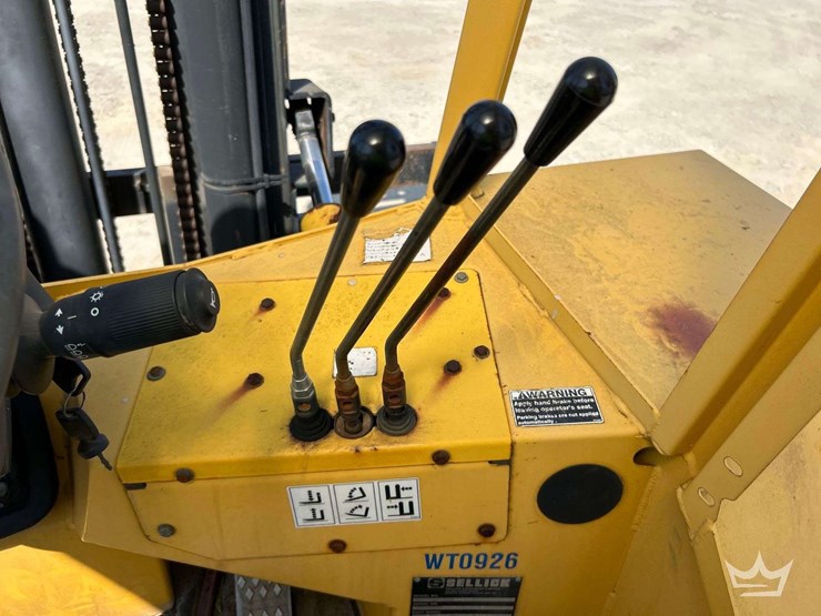 2010-sellick-s-100-10,000lb-rough-terrain-diesel-forklift-image-14
