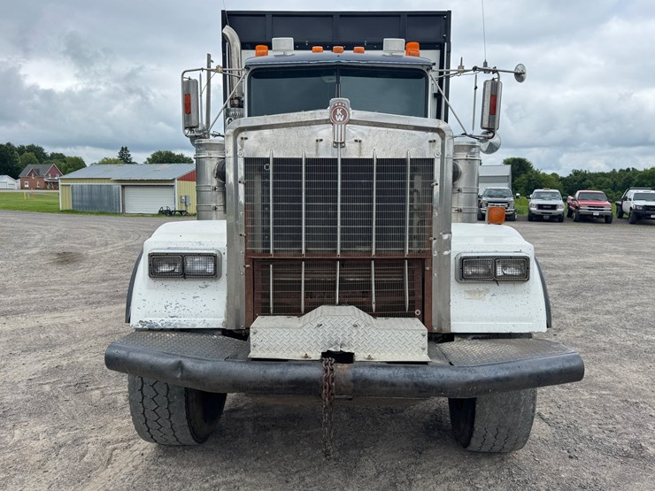 kenworth-w900l-image-41