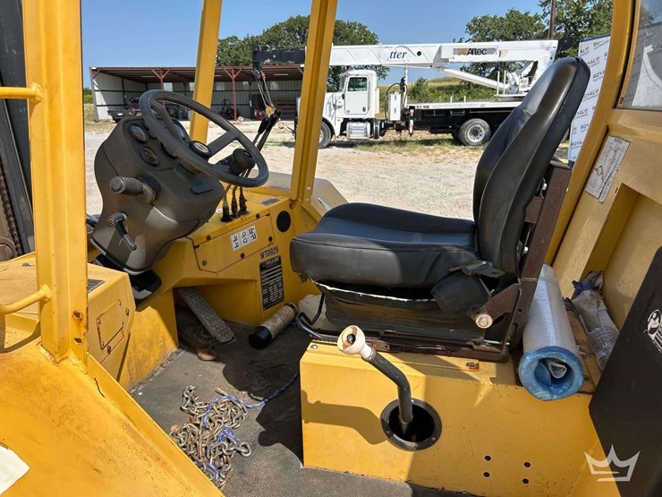 2010-sellick-s-100-10,000lb-rough-terrain-diesel-forklift-image-11