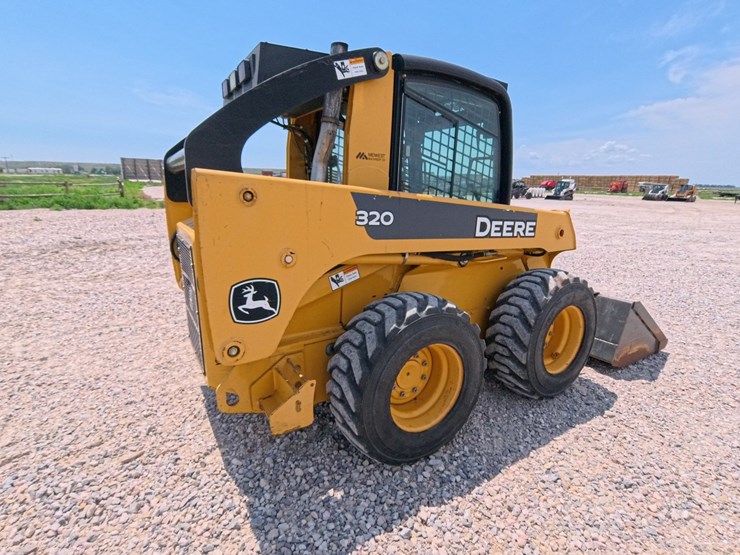 2007-john-deere-320-image-5