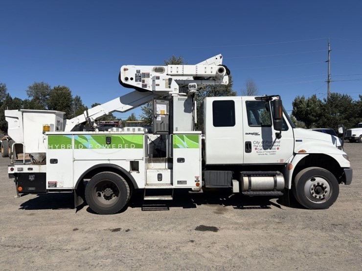 2013-international-durastar-4300-image-3