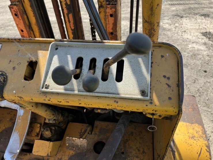 1997-caterpillar-v60b-forklift-image-14