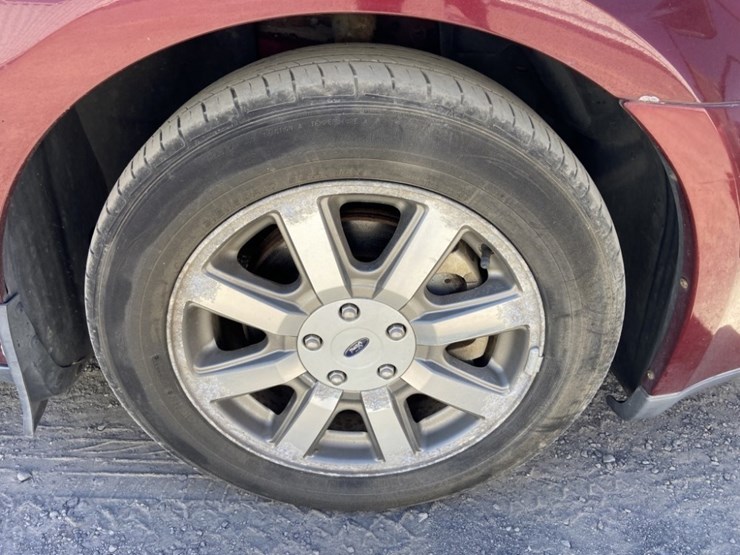 2008-ford-taurus-sel-sedan-image-33