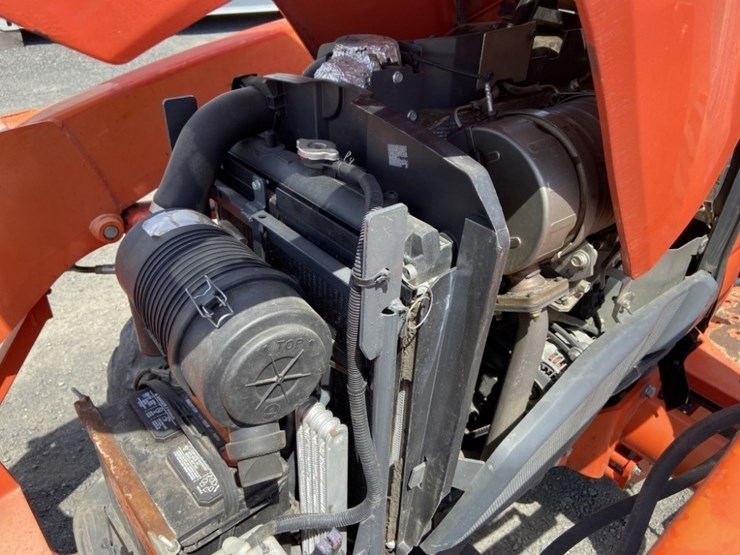 2017-kubota-l3301-image-29