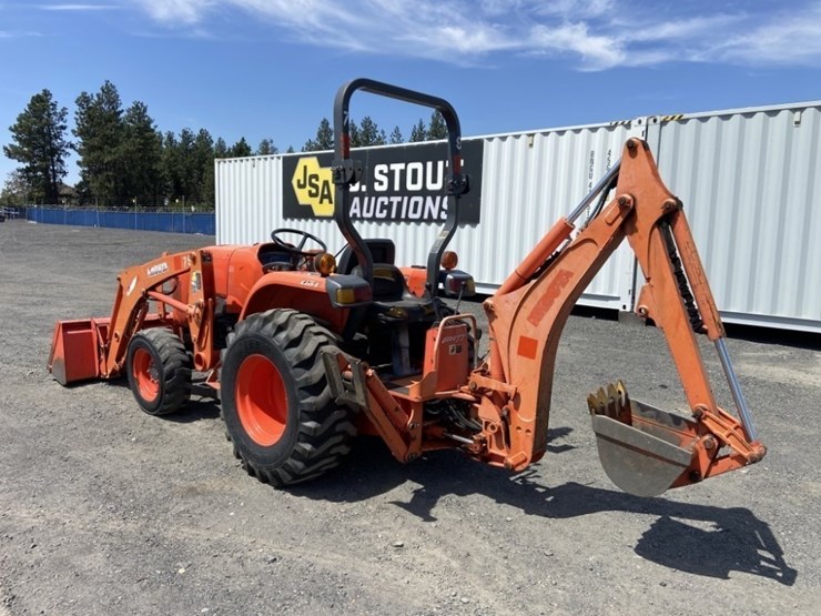 2017-kubota-l3301-image-3