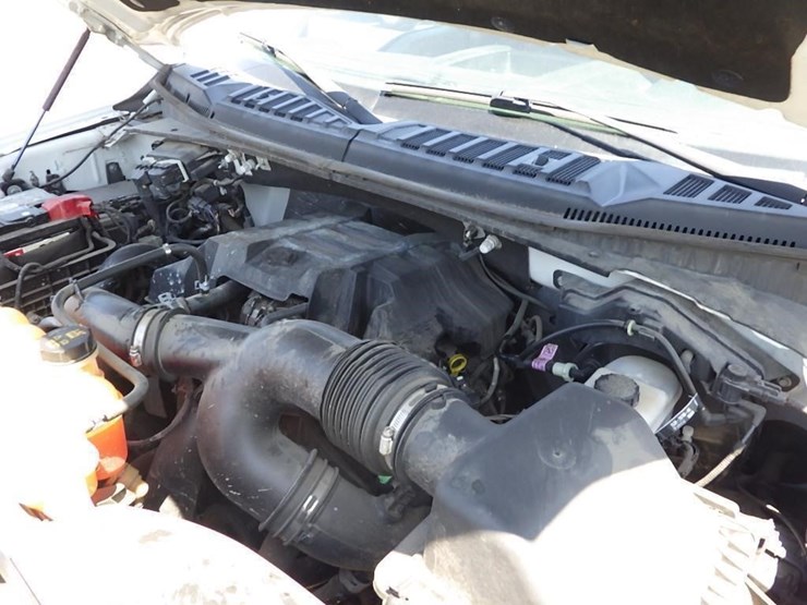 2017-ford-f150-image-27