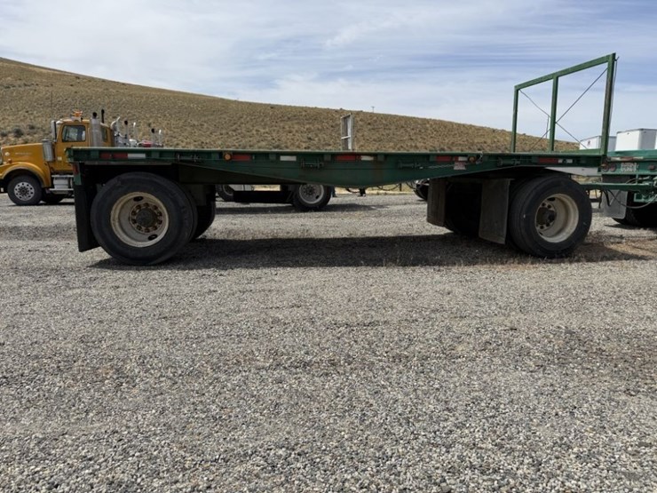 t/a-flatbed-pup-trailer-image-3