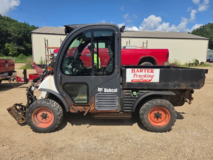 bobcat-toolcat-5600-image-2