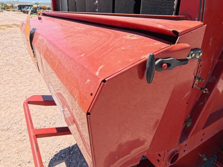 2011-new-holland-br7090-image-57