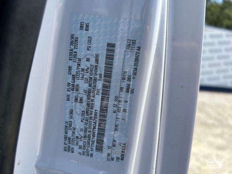 2009-ford-e150-image-5