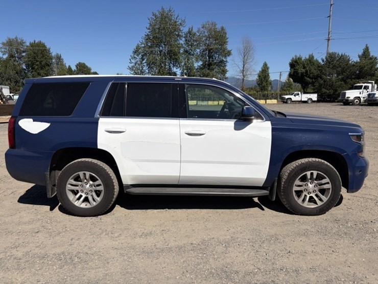 2018-chevrolet-tahoe-image-3