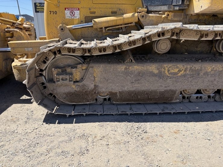 2022-komatsu-d71pxi-24-image-14