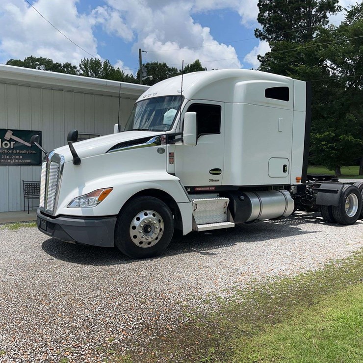 2022 KENWORTH T680