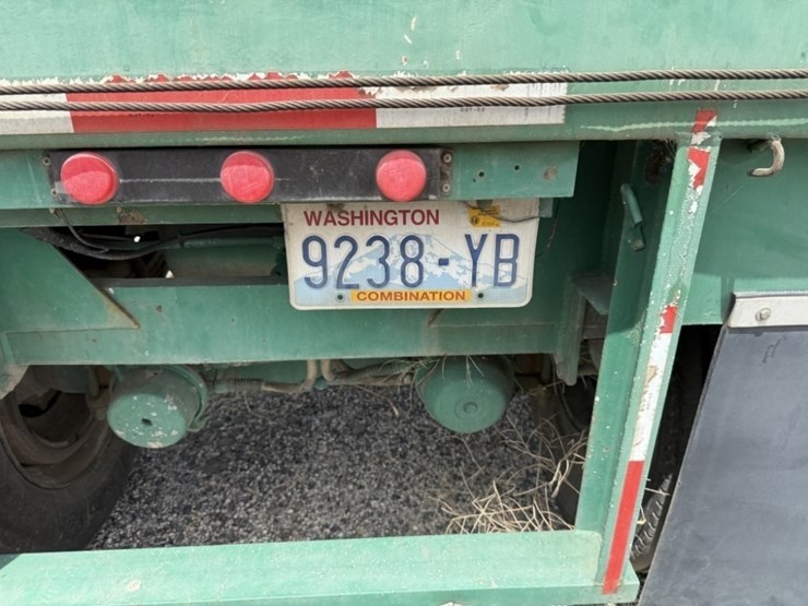 t/a-flatbed-pup-trailer-image-16