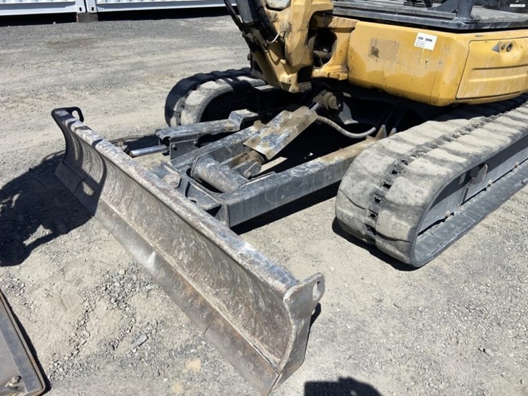 caterpillar-305e2-cr-image-21