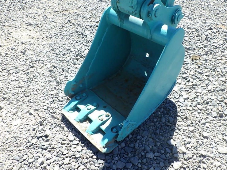 yanmar-vio30-image-19