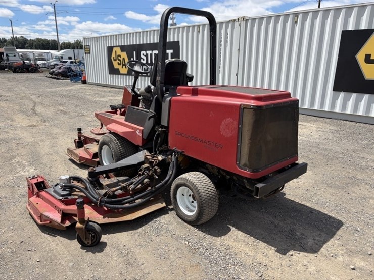 2009-toro-groundsmaster-4000d-image-6