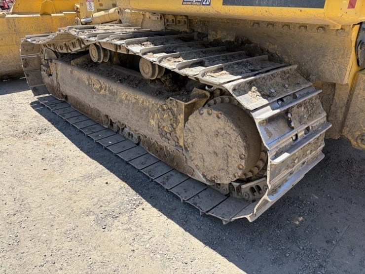 2022-komatsu-d71pxi-24-image-16