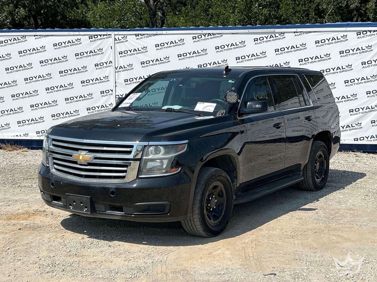 2020-chevrolet-tahoe-image-1