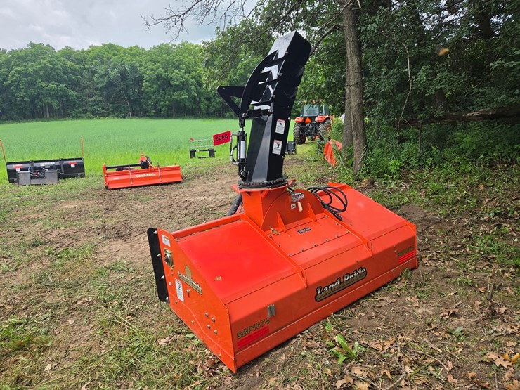 #2433-•-approx.-74-land-pride-sbp1674-3-point-snow-blower-attachment-image-2