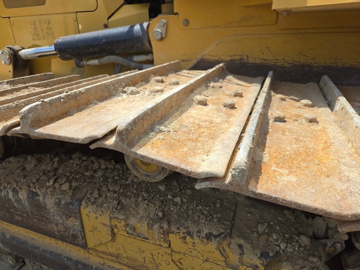 caterpillar-d6-image-56