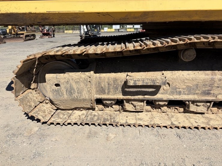 2015-komatsu-pc360-lc-11-image-26
