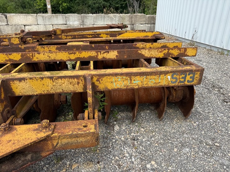 #1440-•-10'-disc-plow-image-12