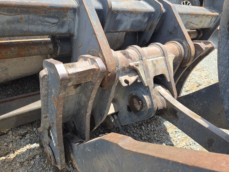 deere-744j-image-16