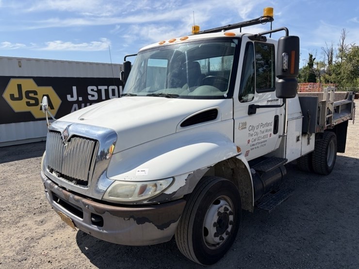 2007-international-durastar-4300-image-1
