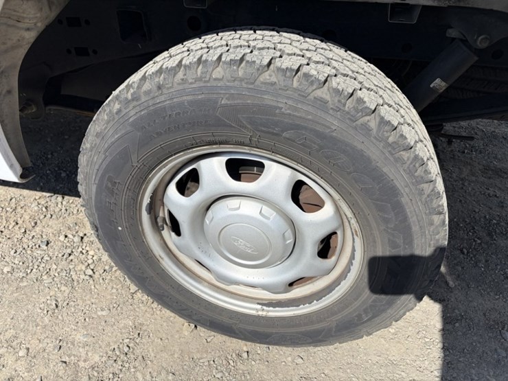 2017-ford-f150-xl-image-17