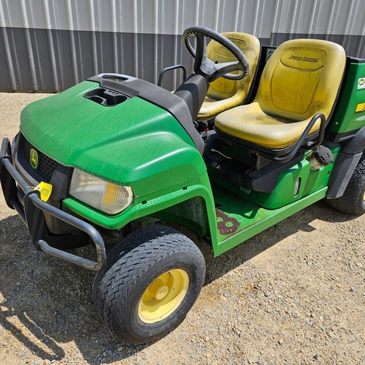 2011 JOHN DEERE GATOR