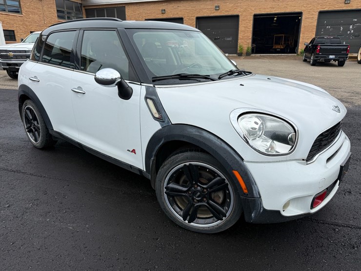 #1439-•-2011-mini-cooper-s-4-door-hatchback-image-7